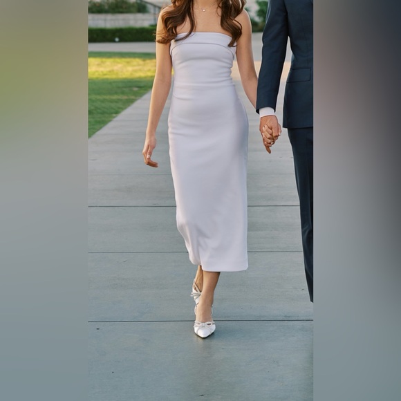 Aritzia Eyecatcher Dress - White Midi Dress in Crepe - Picture 5 of 9